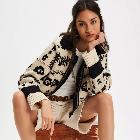 Shelby Cardi - Picture 4 of 4